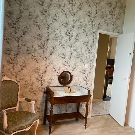 Du Parc Du Chateau De La Bouchatte