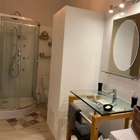 Du Parc Du Chateau De La Bouchatte Bed and breakfast Chazemais