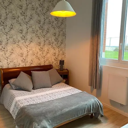 Du Parc Du Chateau De La Bouchatte Bed and breakfast